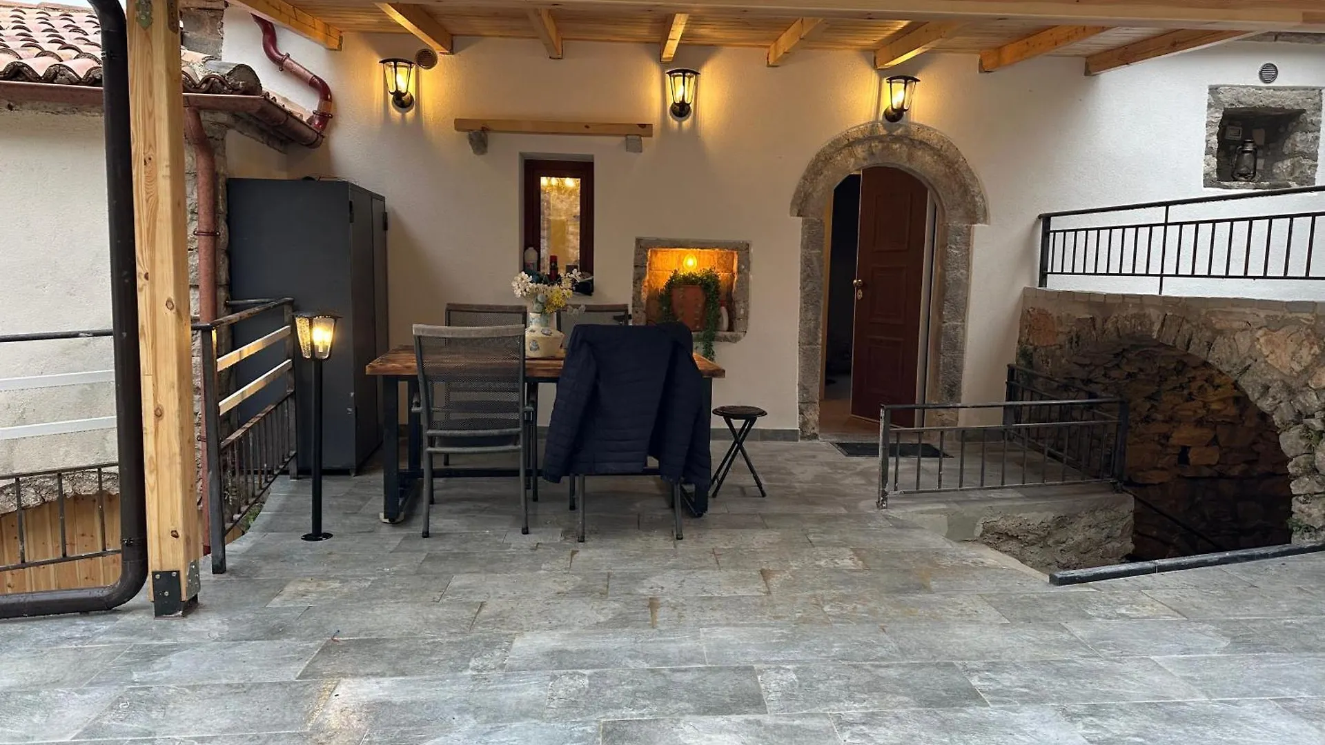 Ana & Angelo House Vuno Himare Villa