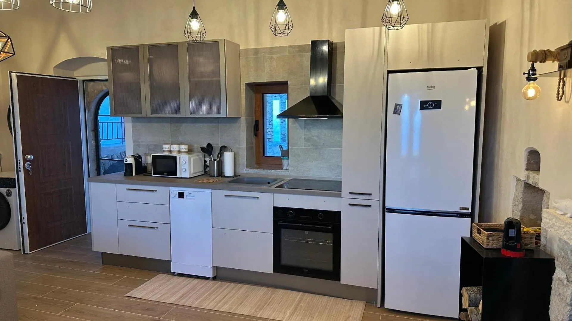 Tatil Evi Ana & Angelo House Vuno Himare Villa