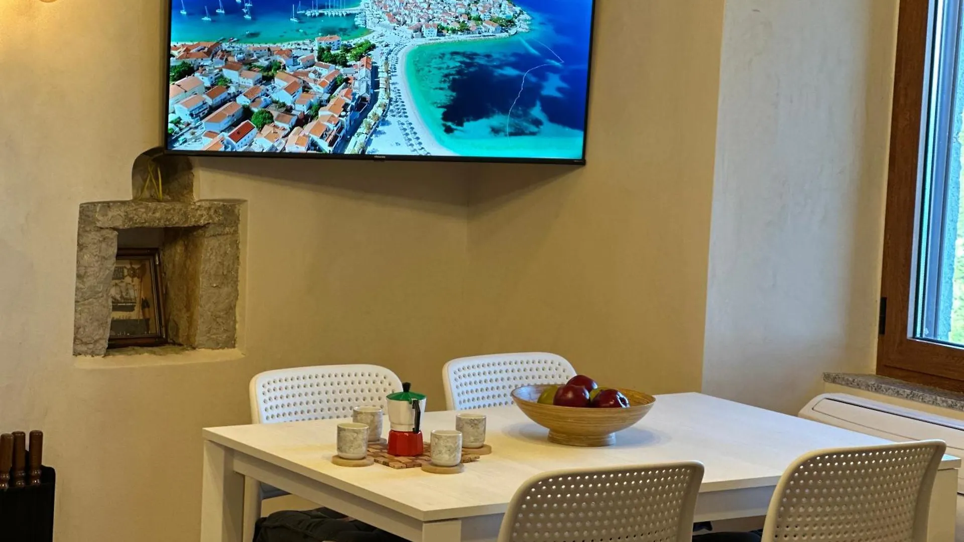 Ana & Angelo House Vuno Himare Villa